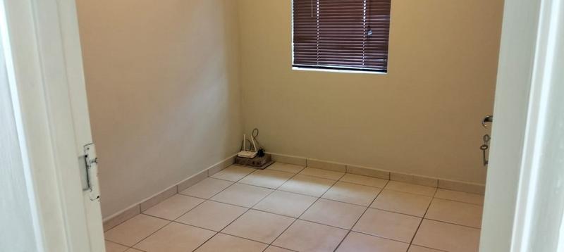 To Let 2 Bedroom Property for Rent in Malibu Village Western Cape